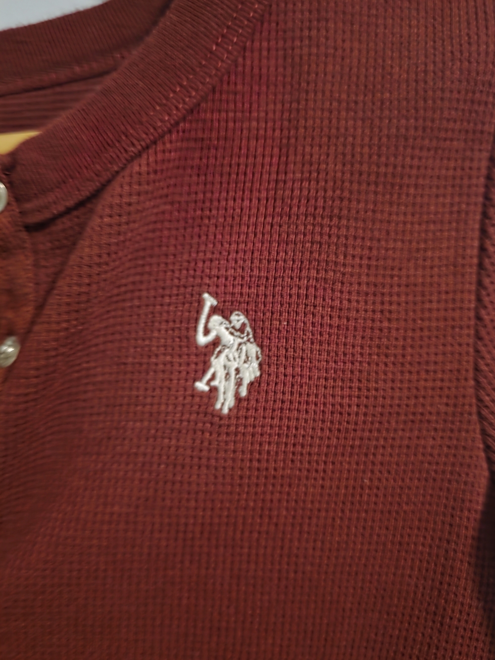 U.S. Polo Assn. Burgundy Waffle Knit Henley Top Size Small - Picture 5 of 10